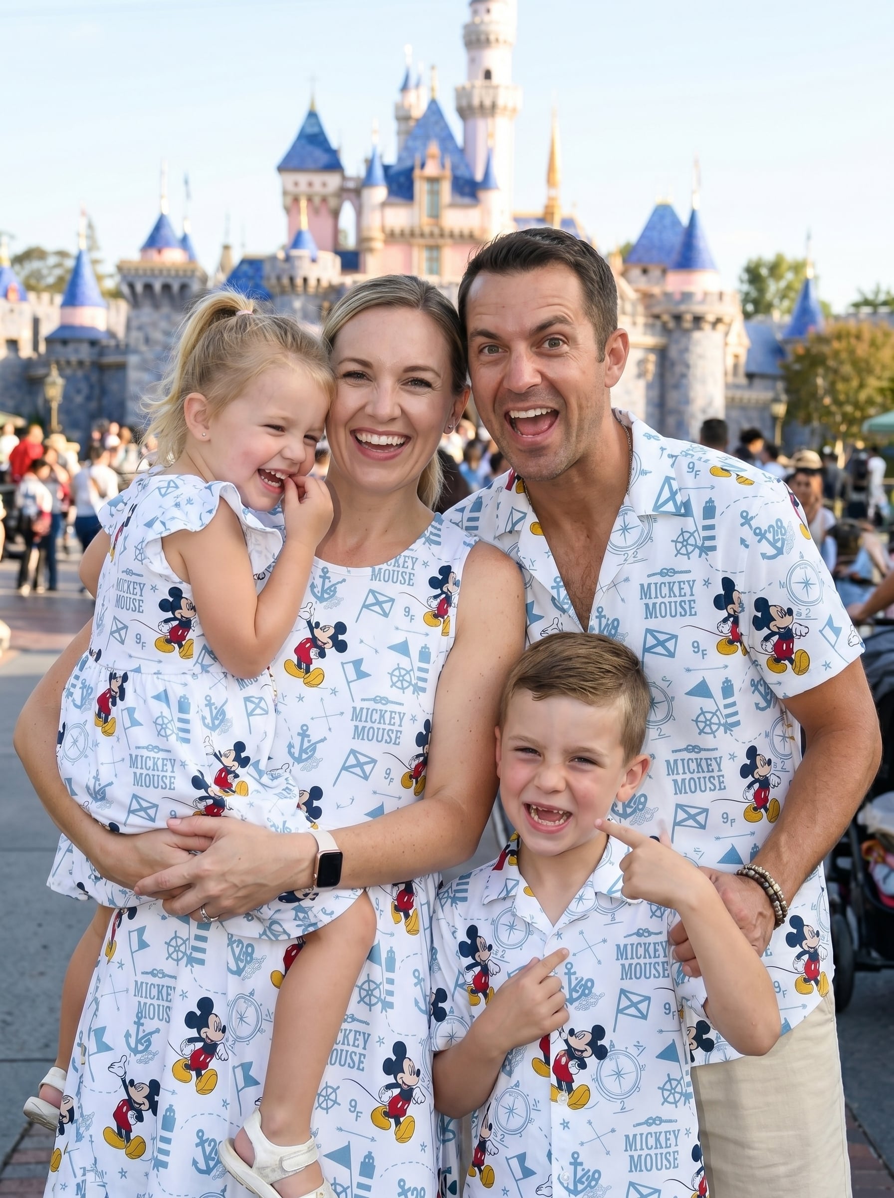 Mickey Mouse Matching Family Set, Disney Family Vacation Outfit, Disneyland Trip Clothes