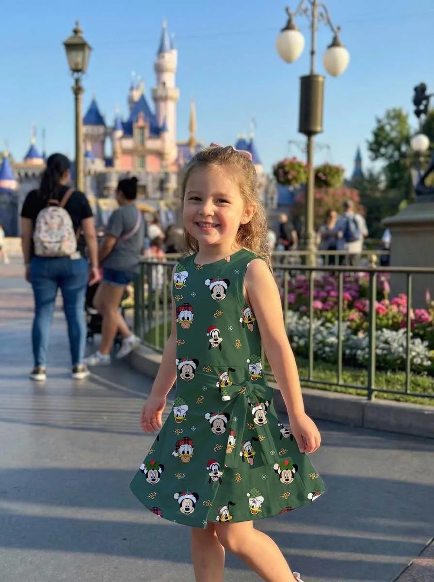Disney Christmas Mother Daughter Matching Tennis Dress, Mickey & Friends Green Holiday Bow Skort Dress, Festive Christmas Character Outfit, Theme Park Christmas Vacation Clothing, Cute Mommy and Me Outfit - Image 9