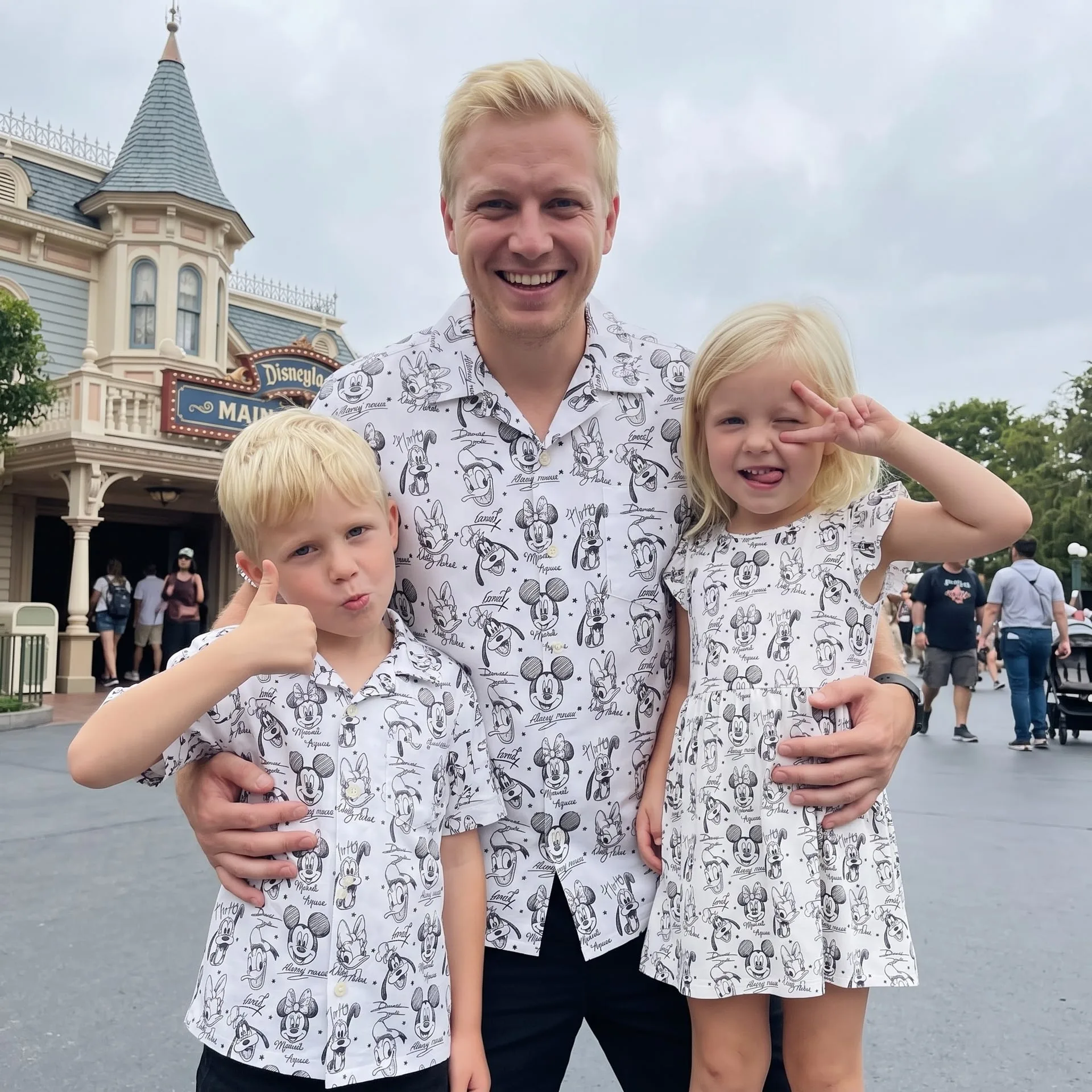 Mickey & Friends Matching Family Set, Cartoon Character Family Vacation Outfit, Theme Park Matching Clothes, Disneyland Trip Clothes - Image 2