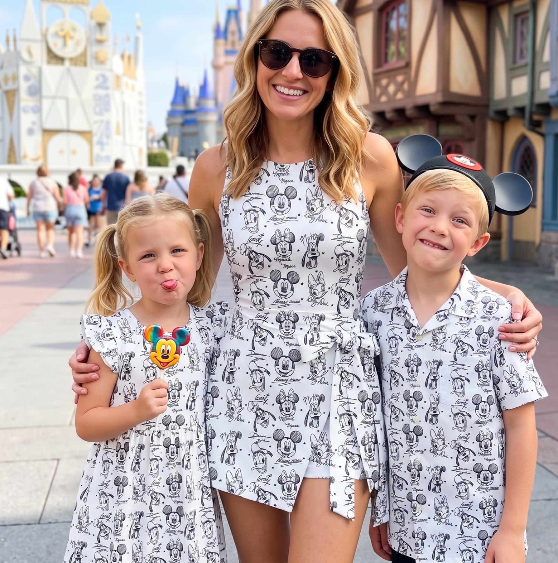 Mickey & Friends Matching Family Set, Cartoon Character Family Vacation Outfit, Theme Park Matching Clothes, Disneyland Trip Clothes - Image 4