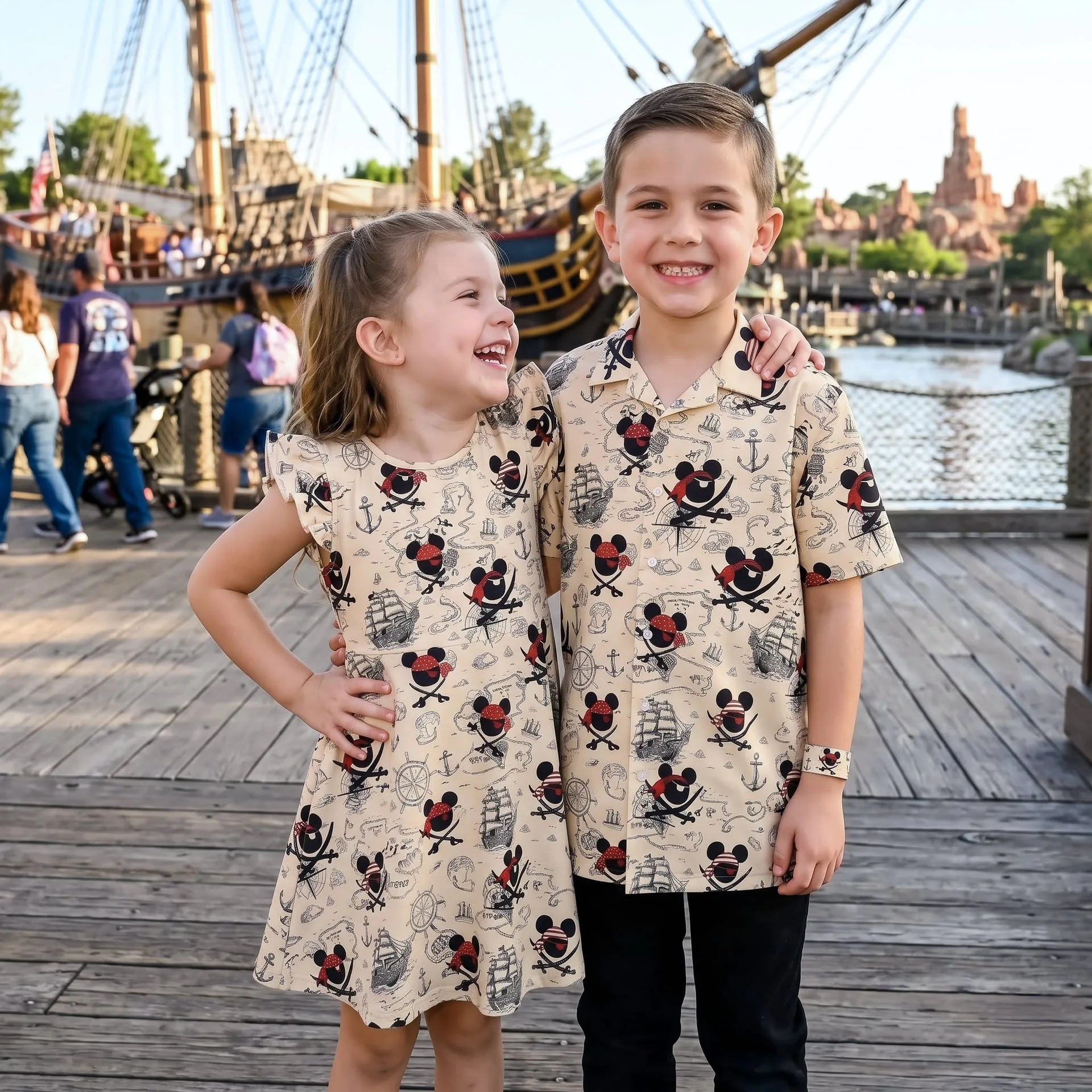 Pirate Mickey Family Matching Outfit, Mickey Mouse Pirate Print Hawaiian Shirt & Dress, Mom Dad Kids Matching Clothing, Theme Park Vacation Outfit, Cute Family Disney Trip Clothes - Image 3