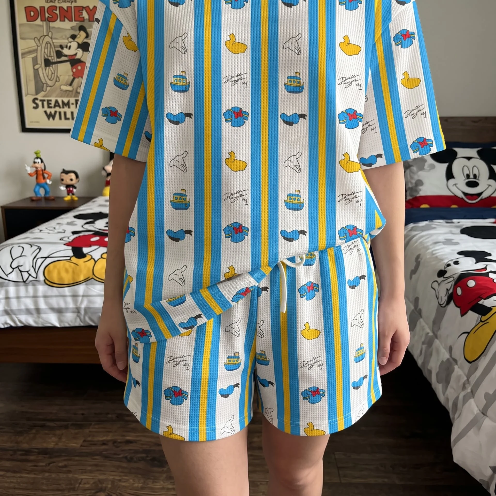 Disney Donald Duck Waffle Loungewear Set, Character Shirt and Shorts, Theme Park Vacation Outfit - Image 3