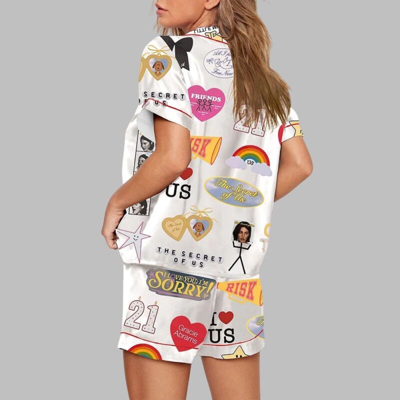 Gracie Abrams The Secret Of Us Print Pajama Set - Image 3