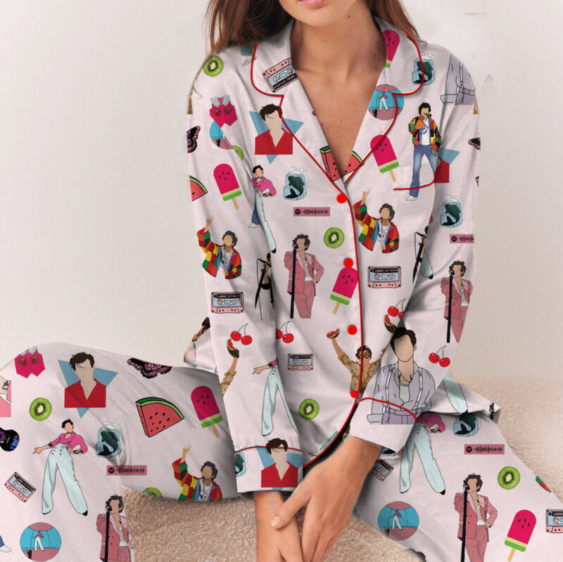 Favorite Singer Silk Satin Pajamas Set For Women