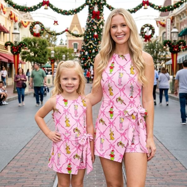 Grinch Christmas Mommy and Me Tennis Dress, Pink Bow Matching Tennis Outfit, Mom & Daughter Holiday Dress Set