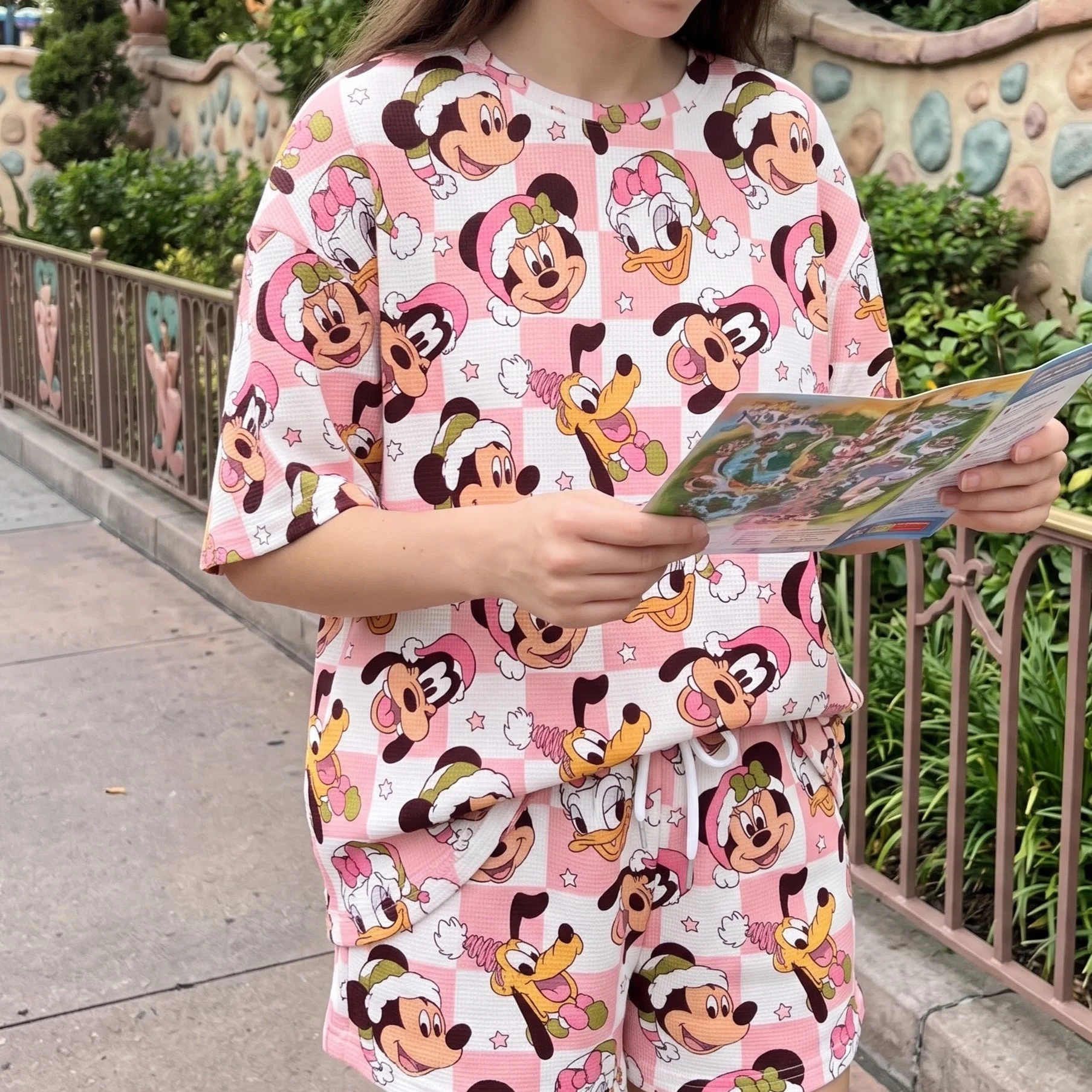 Disney Mickey Minnie Christmas Lounge Sets, Daisy Duck Donald Duck Goofy Pluto Pink Plaid Christmas Shirt and Shorts - Image 3